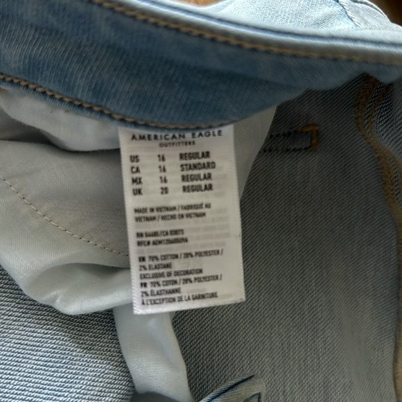 American Eagle Light Wash Jeggings - Picture 5 of 5